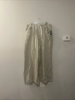 Universal Thread Men's Light Khaki Drawstring Chinos